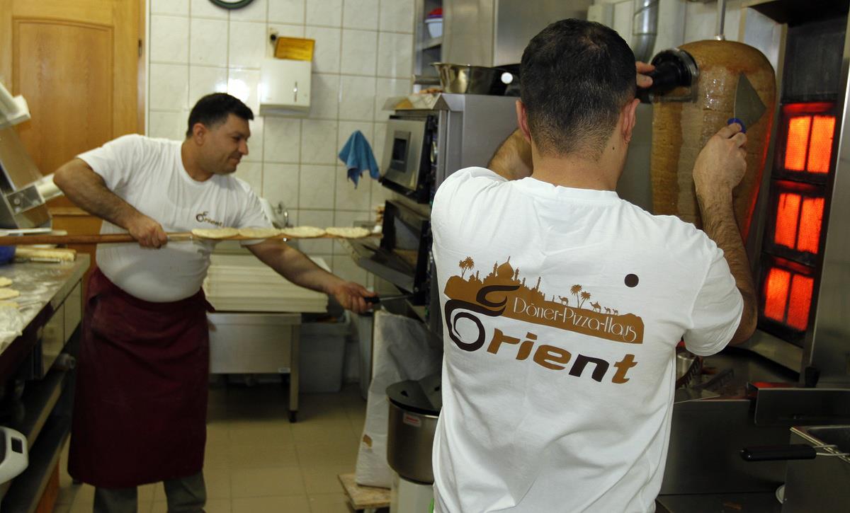 175542_477996645556499_176722922_o